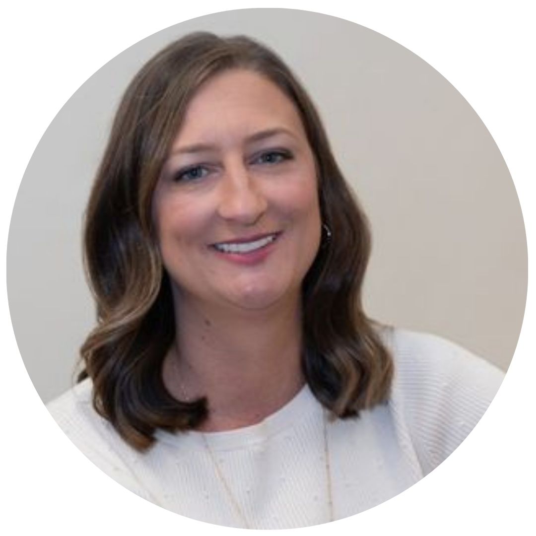Headshot of Amy Valentino, counselor in Orlando, Florida for young adults with anxiety and depression.